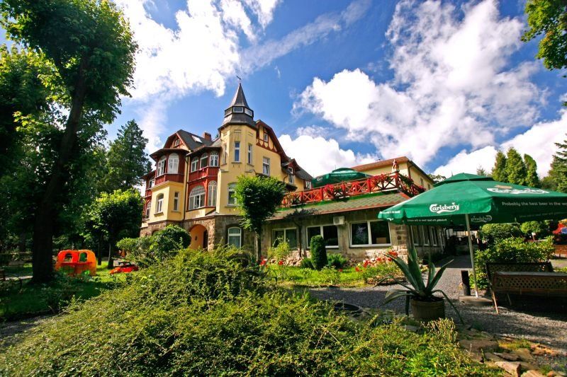 Kurhotel Kaja Bad Flinsberg Swieradow Zdroj Polen Kuren24 Com