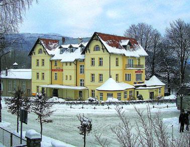 Hotel Krysztal Bad Flinsberg Swieradow Zdroj Isergebirge Polen Kuren24 Com