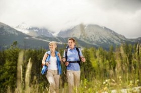 Gesund im Aktiv-Urlaub - Wer auf Reisen Herausforderungen sucht, braucht die richtige Reiseapotheke