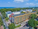 Kuren in Polen: Blick auf das Hotel Rybniczanka in Swinemünde Swinoujscie Ostsee