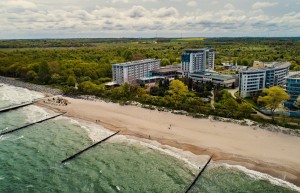 Kuren in Polen: Blick auf das Kurhotel Arka Medical Spa in Kolberg Kolobrzeg