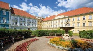 Kuren in Tschechien: Blick auf das Kurhaus Beethoven in Bad Teplitz Lázne Teplice