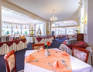 Kuren Tschechien: Restaurant im Belvedere© Bad Franzensbad AG Kurhaus Belvedere Franzensbad Frantisvoky Lázne Westböhmen