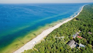 Kuren in Polen: Luftaufnahme des Hotel Borgata Henkenhagen Ustronie Morskie Ostsee