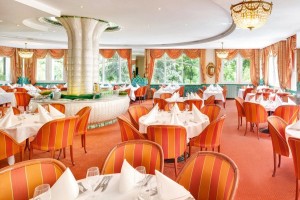 Kuren in Tschechien: Cafe im Hotel Villa Butterfly in Marienbad Mariánske Lázne