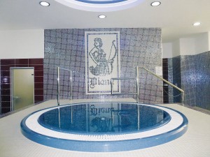 Kuren in Tschechien: Whirlpool des Kurhaus Diana in Franzensbad Frantiskovy Lazne