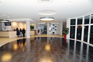 Kuren in Polen: Lobby des Hotel Diva SPA in Kolberg Kolobrzeg