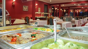 Kuren in Polen: Bufett im Hotel Doris Spa & Wellness Kolberg Kolobrzeg Ostsee Polen