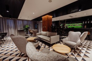 Kuren Polen: © MARCIN ZACMIERUK - Bar im Elements Hotel & Spa Bad Flinsberg Swieradów Zdrój Isergebirge Polen