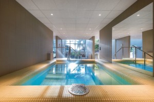 Kuren Ungarn: Innenpool des Hunguest Hotel Helios Héviz Ungarn