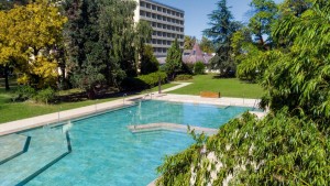 Kuren Ungarn: Schwimmpool des Hunguest Hotel Helios Héviz Ungarn