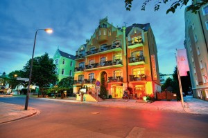 Kuren in Polen: Außenbereich des Kurhotel Villa Herkules Swinemünde Swinoujscie