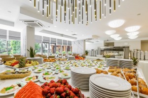 Kuren in Polen: Speisesaal des Gesundheitszentrum Ikar Kolberg Kolobrzeg Ostsee