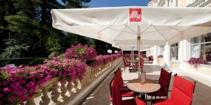 Kuren Tschechien: Terrasse © Franzensbad IMPERIAL AG -Franzensbad Frantiskovy Lázne Tschechien