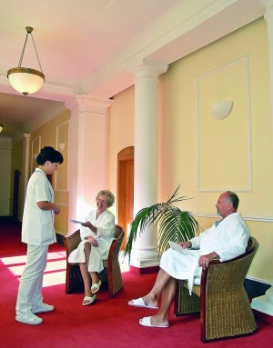 Kuren in Tschechien: © ALWAC a.s. - Anwendungsbereich des Kurhaus Kaiserbad in Bad Teplitz Lázne Teplice