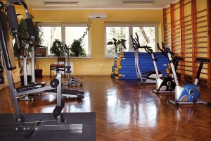 Kuren in Polen: Fitnessraum im Kurhaus Kaja Bad Flinsberg Świeradów-Zdrój Isergebirge