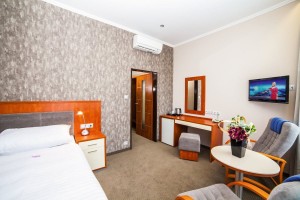 Kuren Tschechien: Einzelzimmer LUX im Haus Concordia Karlsbad Karlovy Vary Westböhmen Tschechien