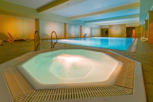 Kuren in Polen: Whirlpool des Gesundheits- und Erholungszentrum Król Plaza Spa und Wellness in Jershöft Ostsee