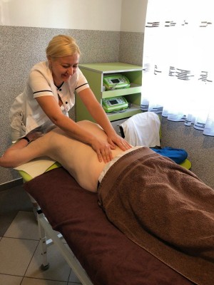 Kuren in Polen: Massage im Hotel Kwisa 2 in Bad Flinsberg Swieradów Zdrój Isergebirge