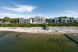 Kuren in Polen: Gesamtansicht vom Hotel Lambert Medical SPA in Henkenhagen Ustronie Morskie