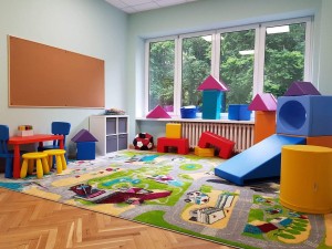 © Lech - Kuren Polen: Kinderspielzimmer des Sanatorium Uzdrowiskowe Lech Kolberg Kolobrzeg Polen