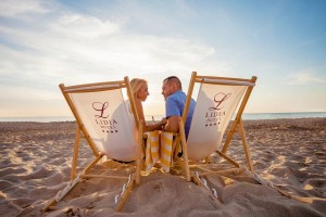 Kuren in Polen: Am Strand des Hotel Lidia in Rügenwaldermünde Darlowko Ostsee