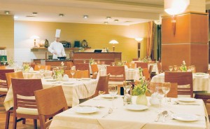 Kuren in Polen: Im Restaurant in Hotel Lidia in Rügenwaldermünde Darlowko Ostsee