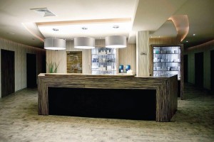 Kuren in Polen: Wellnessanmedlung im Hotel Malinowy Dwor in Bad Flinsberg Swieradów Zdrój Isergebirge