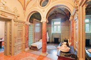 Kuren in Tschechien: Historisches Römer Bad © ENSANA HOTELS MARIANSKE LAZNE