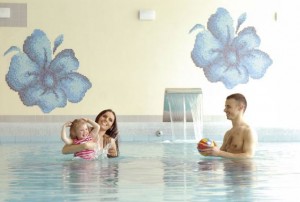 Kuren in Polen: Schwimmbad im Kurhaus Olymp 2 in Kolberg Kolobrzeg Ostsee