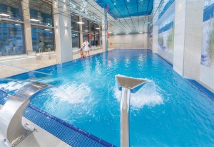Kuren in Polen: Schwimmbad im Hotel Olymp 4 in Kolberg Kolobrzeg Ostsee