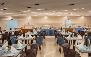 Kuren in Ungarn: Restaurant und Bufett im Hunguest Hotel Panorama Héviz Ungarn