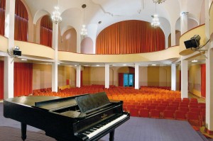 Kuren in Polen: Kurtheater der Stadt