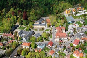 Kuren in Polen: Luftbild vom Sanatorium Polonia in Bad Kudowa Kudowa Zdrój