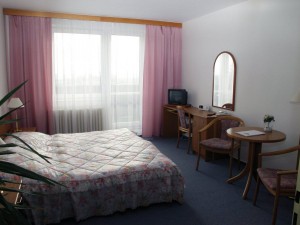 Kuren in Tschechien: Beispiel Doppelzimmer Anbau des Kurhotel Pyramida 1 in Franzensbad (Frantiskovy Lazné)