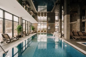 Kuren in Polen: Hallenbad des Saltic Resort & SPA Gribow Grzybowo