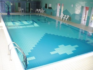 Kuren in Polen: Hallenbad im San Medical Spa Kolberg Kolobrzeg Ostsee Polen