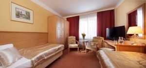 Kuren Tschechien: © Františkovy Lázně Savoy a.s. - Beispiel Doppelzimmer Standard im Kurhaus Savoy Franzensbad Frantiskovy Lazne