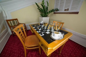 Kuren in Tschechien: © Františkovy Lázně Savoy a.s. - Spieltisch Gemeinschaftsraum Kurhaus Savoy Franzensbad Frantiskovy Lazne T