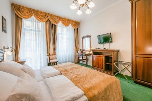 Kuren Tschechien: Zimmerbeispiel im Spa Hotel Schlosspark Karlsbad Karlovy Vary Tschechien