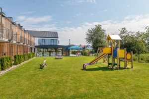 Kuren in Polen: Kinderspielplatz des Hotel Siesta Gribow Grzybowo Polen