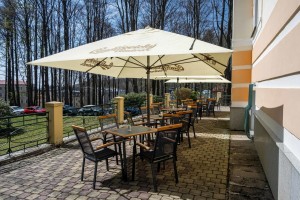 Kuren Tschechien: © Terrasse des Spa & Wellnesshotel Silva Marienbad Marianske Lazne Westböhmen