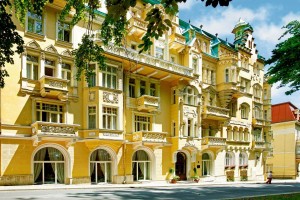 Kuren in Tschechien: Blick auf das Ensana Spa Hotel Svoboda in Marienbad Mariánské Lázně