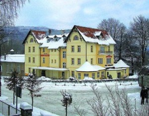 Kuren in Polen: Winterzeit im Hotel Krysztal in Bad Flinsberg Swieradów Zdrój