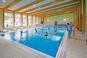 Kuren in Polen: Schwimmbecken desKur- und Erholungszentrum Millennium in Heidebrink