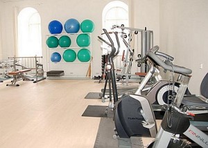 Kuren in Tschechien: Fitnessraum im Kurhaus Parkquelle (Sadovy Pramen) in Karlsbad
