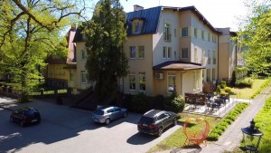 Kuren Bad Polzin: Außenansicht des Kurhaus Marta Bad Polzin Polczyn Zdroj Polen