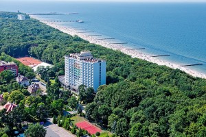 Kuren in Polen: Außenansicht vom Sanatorium Perla Baltyku in Kolberg Kolobrzeg Ostsee