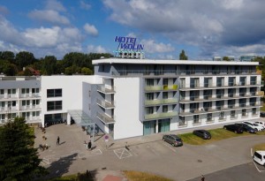Kuren in Polen: Blick auf das Hotel Wolin in Misdroy Miedzyzdroje Ostsee